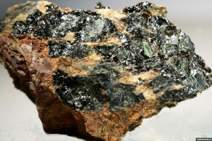 -(Yb), Little Patsy pegmatite, South Platte Pegmatite District, Jefferson Co., Colorado, , USA ().   . webmineral.ru