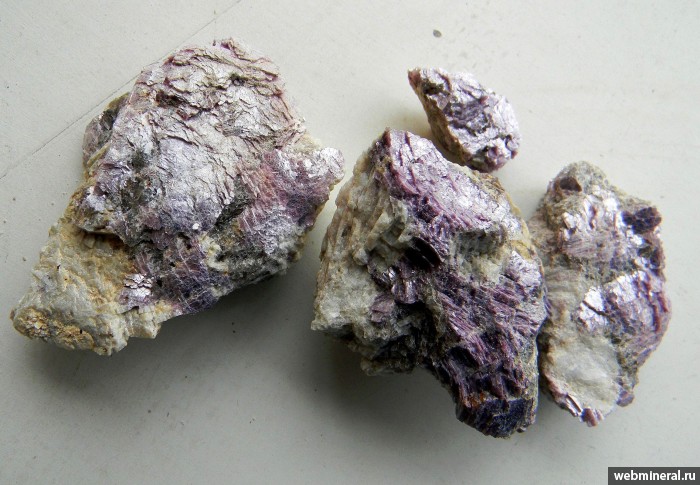Фотография минерала Лепидолит. Лепидолитовая жила.