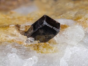 .  (W-Mo) .   . webmineral.ru