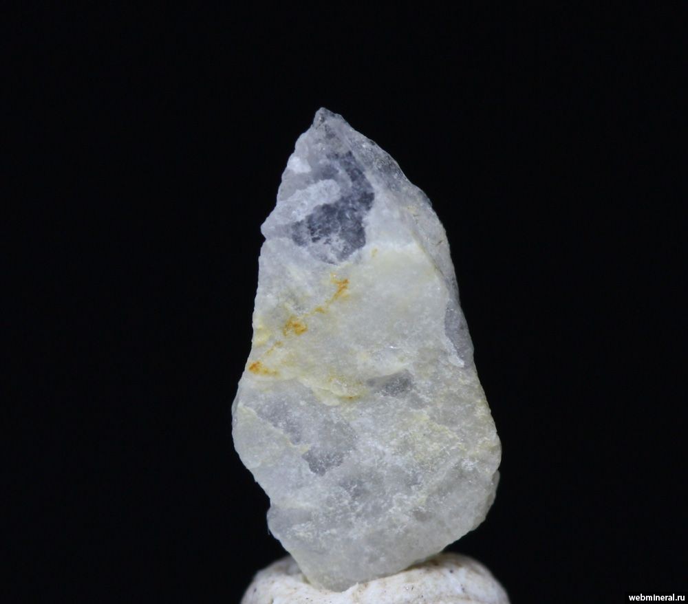 Ал ф 5. 4. Криолит. Минералы Ильменских гор. Криолит ал-f3. Криолит камень.