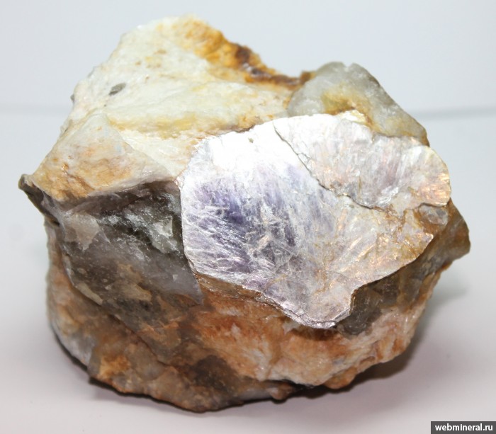Фотография минерала Лепидолит. Липовское пегматитовое поле.