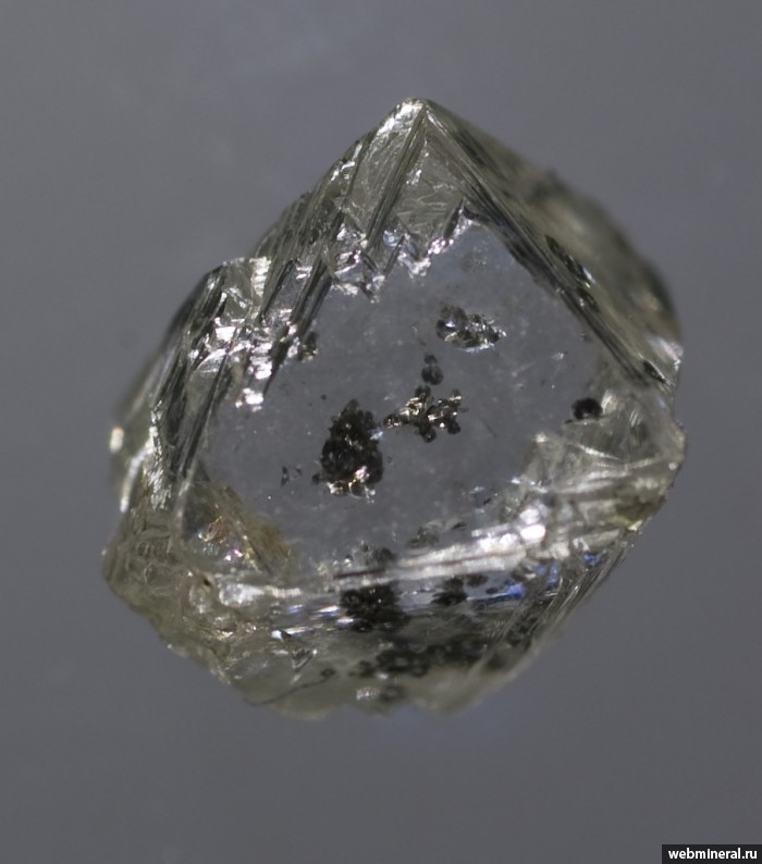 Фотография минерала Алмаз. Вишерские алмазные россыпи.