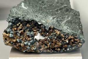 ��������. ����������� ������ (Cr) �������������. �������� � �������������. webmineral.ru