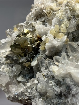 �����, �����, �������, �������. ���������� (Au) ������������� (������ ����). �������� � �������������. webmineral.ru