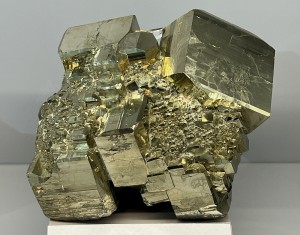 �����. ���������� (Au) ������������� (������ ����). �������� � �������������. webmineral.ru