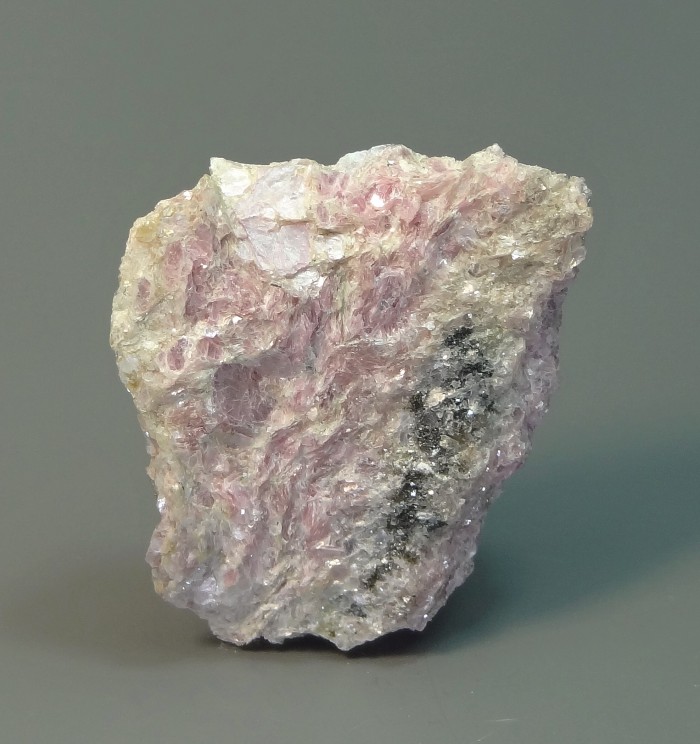 Фотография минерала Федорит, Эгирин. Подснежник участок.