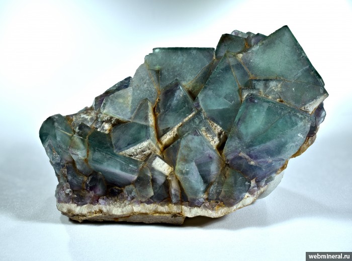 Фотография минерала Флюорит. Ара-Таширское месторождение.
