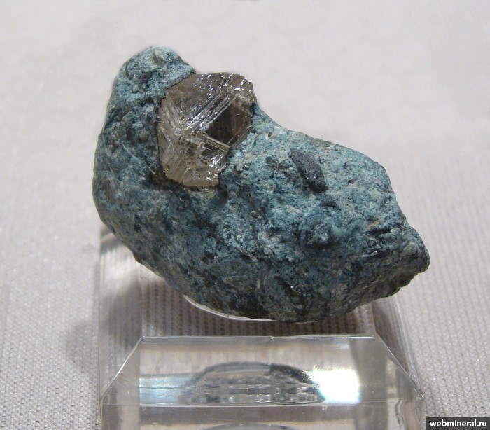 Фотография минерала Алмаз. Мир кимберлитовая трубка.