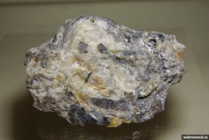 Фотография минерала Титанит. Киркинское месторождение.