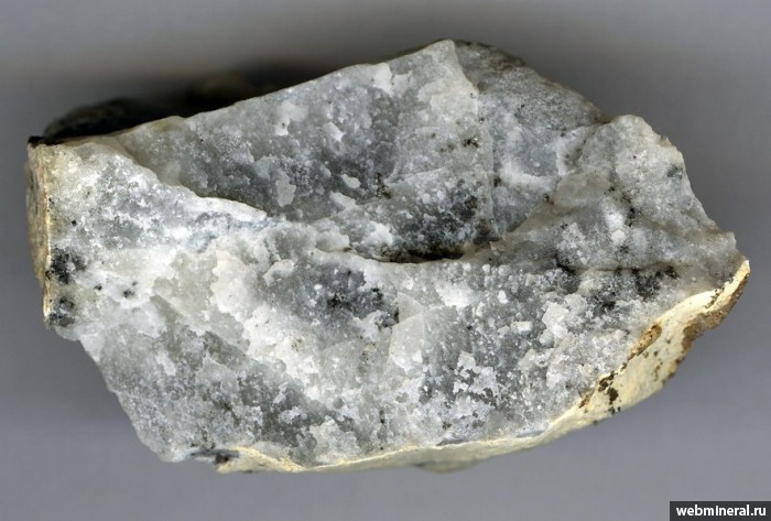 Фотография минерала Харкерит, Лёллингит, Магнетит. Титовское (B) месторождение.
