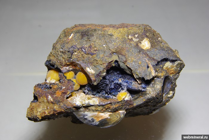 Фотография минерала Барит. 2-й Черноморский карьер.