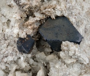 ,   24 ().   . webmineral.ru