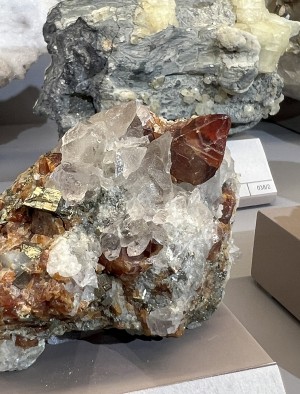 ������, �����, �����. ���������� (Au) ������������� (������ ����). �������� � �������������. webmineral.ru