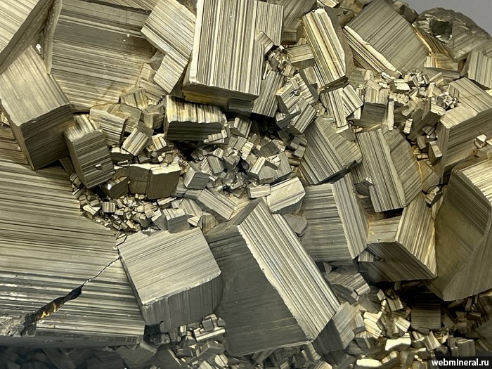 ���������� �������� �����. ���������� (Au) ������������� (������ ����).