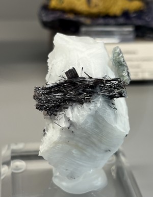 �����. ������� ����������� (Cr) �������������. �������� � �������������. webmineral.ru