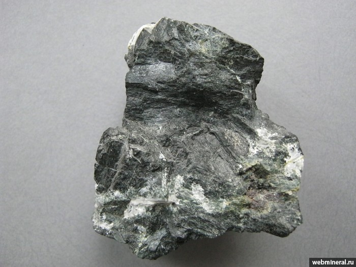 Фотография минерала Паргасит, Диопсид, Скаполит. Федоровское месторождение.