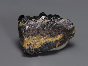 ��������, ��������-(Mn). ��������� (Ta) �������������. �������� � �������������. webmineral.ru