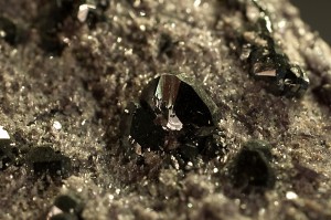 ����������, ������. ������� ����������� (Cr) �������������. �������� � �������������. webmineral.ru