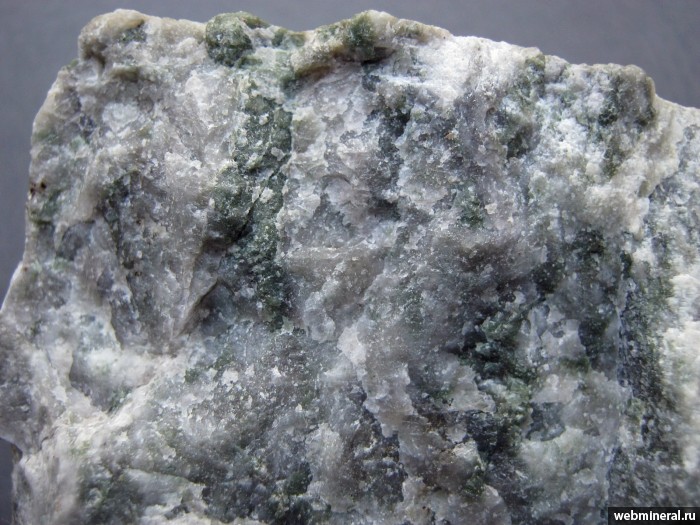 Фотография минерала Доломит, Пироксен. Дёсовское (Fe) месторождение.