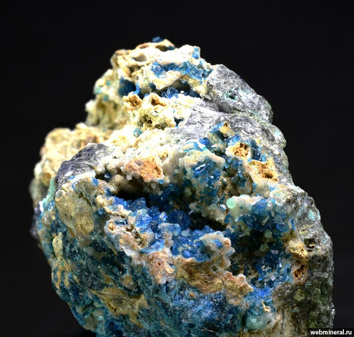   , , . Sanguozhuang Cu mine, Dongchuan district, Kunming prefecture, Yunnan province.