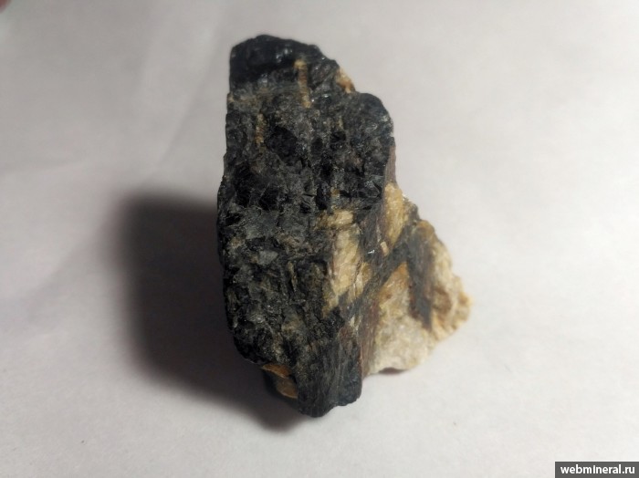   -(Nd), , , . Askagen Quarry (Torskebacken), Persberg ore district, Filipstad, Varmland.