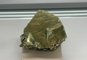 �����������. ����� (Cu) �������������. �������� � �������������. webmineral.ru