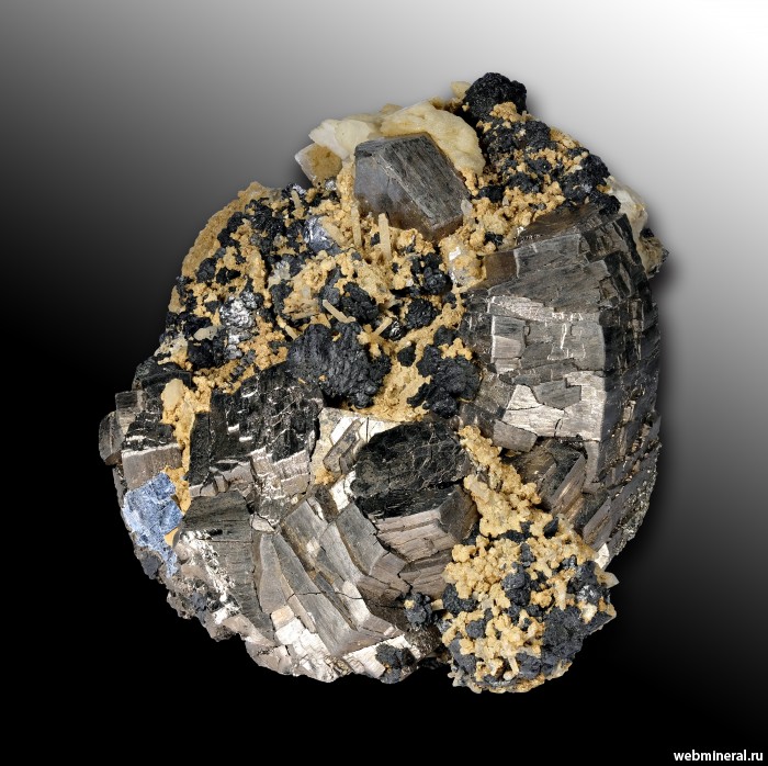 Фотография минерала Пирротин, Сфалерит, Кальцит, Пирит, Галенит. Николаевский рудник.