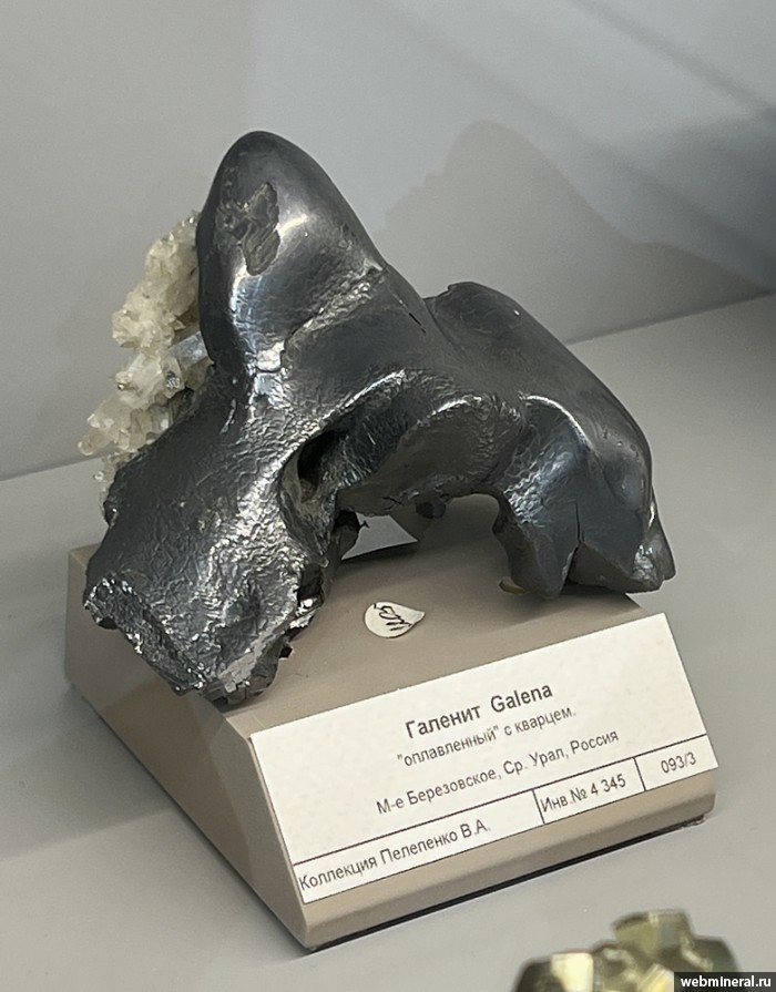 ���������� �������� �������, �����. ���������� (Au) ������������� (������ ����).