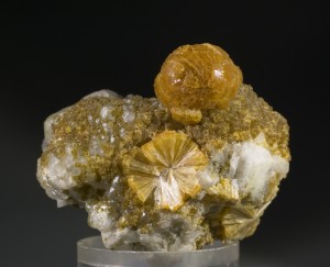 ���������. ���������� (Fe) �������������. �������� � �������������. webmineral.ru