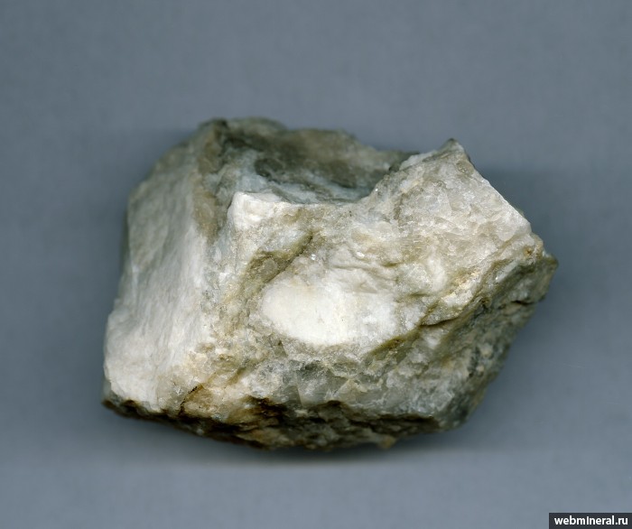 Фотография минерала Монтебразит, Кварц, Мусковит, Альбит. Енашимо месторождение.