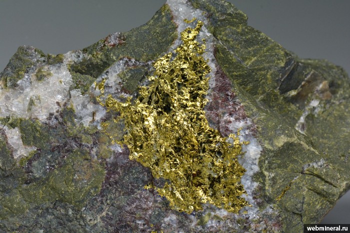 Фотография минерала Халькопирит. Мурзинское (Au) месторождение.