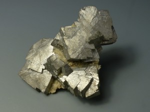 �����������. ������� (W-Sn) �������������. �������� � �������������. webmineral.ru