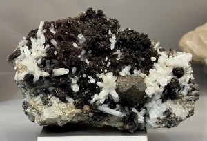 ��������, �����, �������-(Mn). ������������ ������. �������� � �������������. webmineral.ru