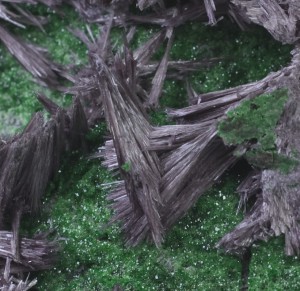 �������-(Mg), ��������. ������� ����������� (Cr) �������������. �������� � �������������. webmineral.ru