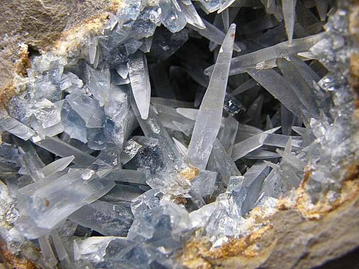Фотография минерала Целестин. Узинский залив (проявление).