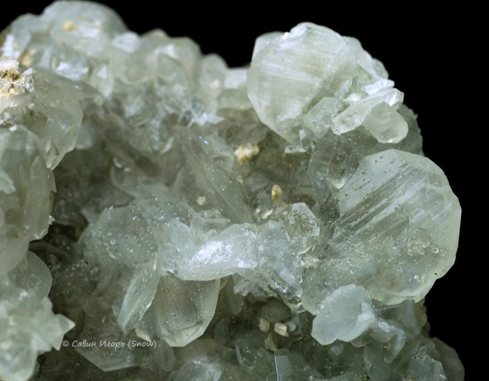 Фотография минерала Датолит, Гидроксиапофиллит. Баженовское месторождение.
