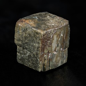 .  (Cu-Zn) .   . webmineral.ru