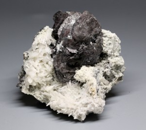 ����������, �����. ������������� (Fe-Cu) �������������. �������� � �������������. webmineral.ru