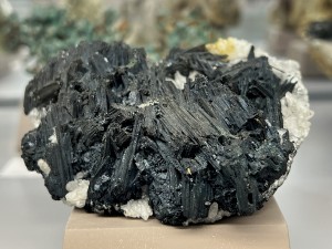 ����������. �������������� (Cu) �������������. �������� � �������������. webmineral.ru